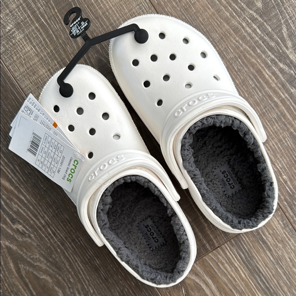 Crocs Classic Lined Clog NWT